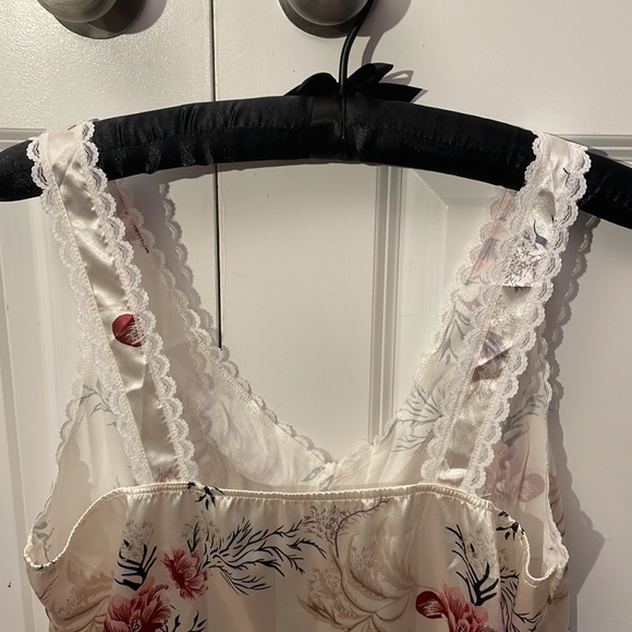 Shein Floral Print Lace Trim Satin Nightdress BNWOT - Picture 10 of 13